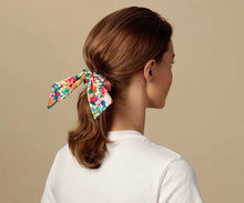 Load image into Gallery viewer, Rifle Paper Co. Scrunchie - Garden Party