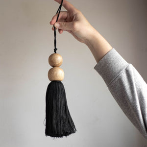 Mango Wood Tassel - Black